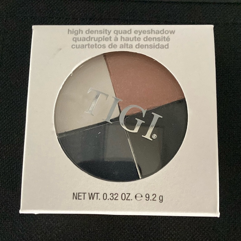 TIGI High Density Quad Eyeshadow Smoky Hot Net. Wt. 0.32 oz. New in Box